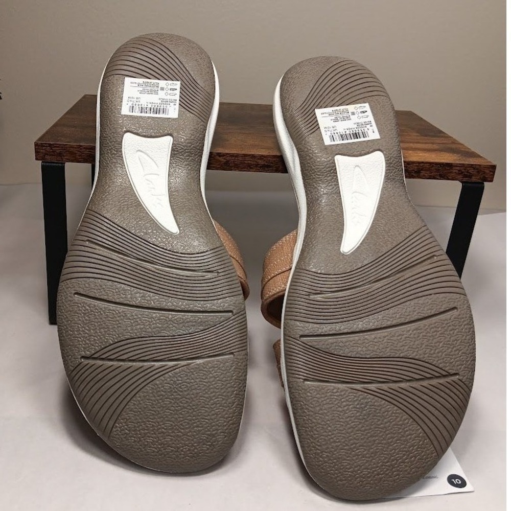 Clarks Breeze Piper Sandals Womens 10 Tan New Cloudsteppers Adjustable Slides - Picture 5 of 10